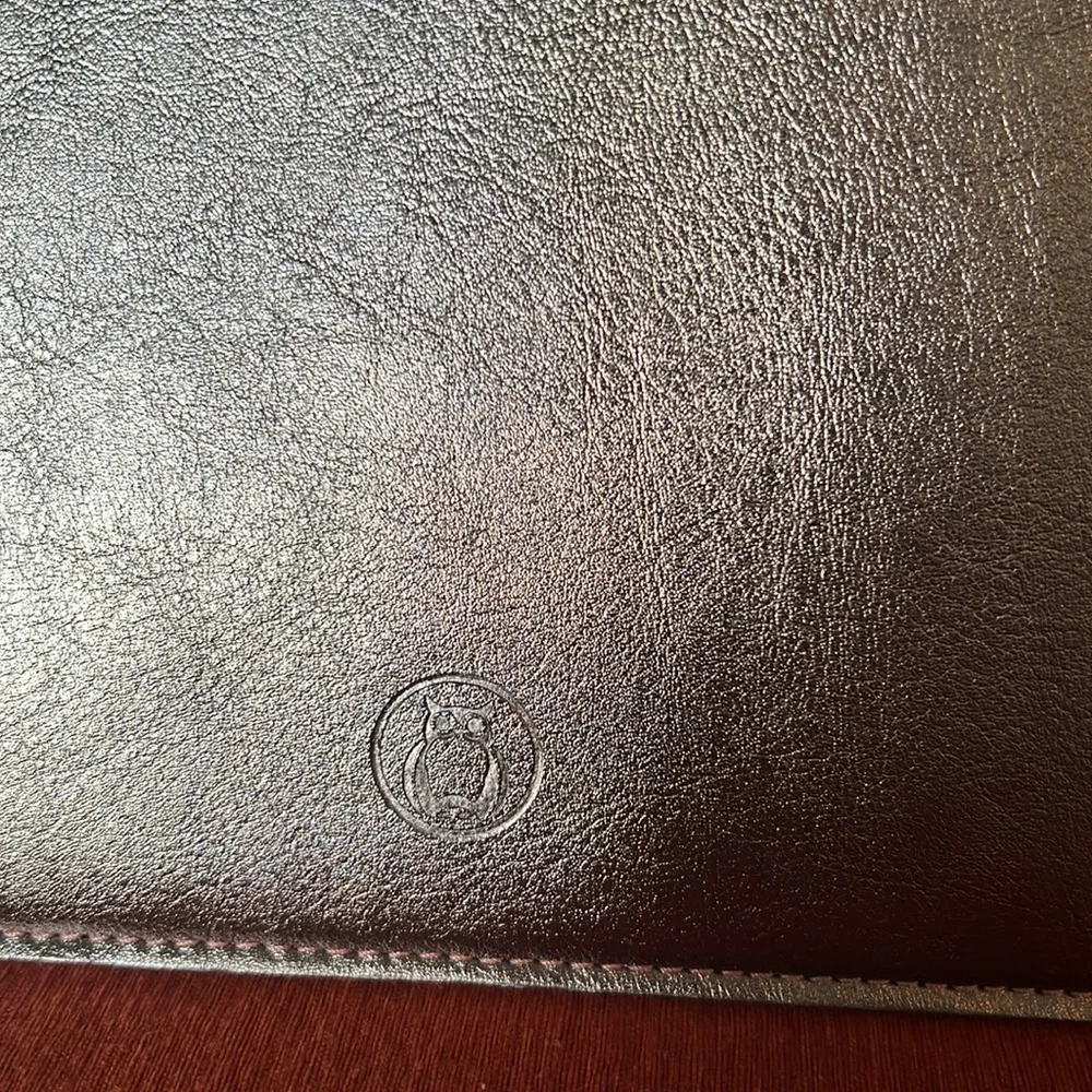 New Unika MacBook Laptop “13 sleeve in metallic rose gold.